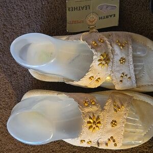 Earth Spirit Women Tan Sandals with Yellow Floral Accents